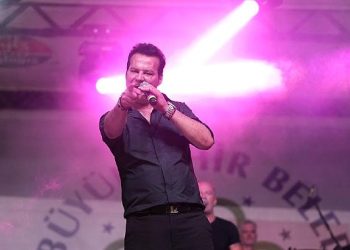 Boğaziçi Festivali Hakan Peker’le Başladı