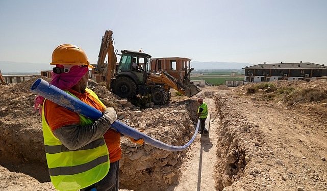 Menemen Seyrek ve Villakent mahallelerinin içme suyu hattı yenileniyor