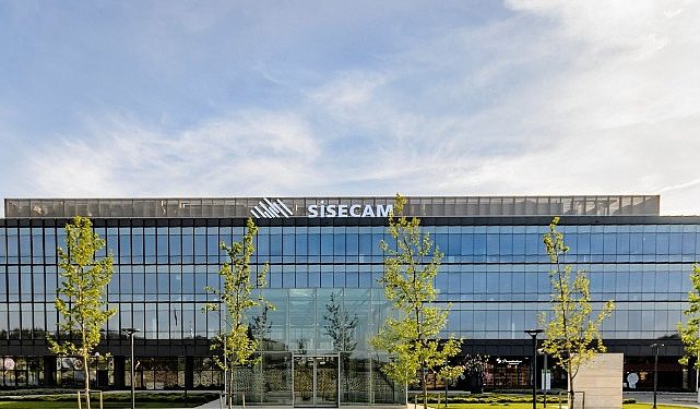 Şişecam Elektrikli Araçlara Özel Üreteceği Camlarla Temiz Geleceğe Katkı Sağlayacak