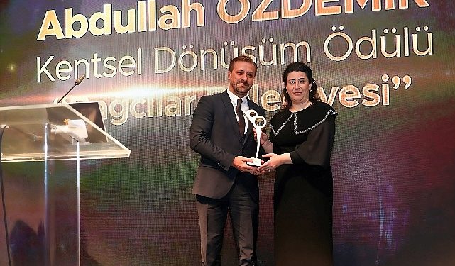 Abdullah Özdemir “Kentsel Dönüşüm” Alanında Ödüle Layık görüldü