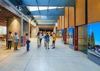 Halil Altındere’nin ‘Troya Video Üçlemesi’ Sergisi Ziyaretçilere Açıldı