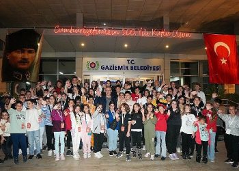 Gaziemirliler 100. yılda Atatürk’ün huzuruna çıktı