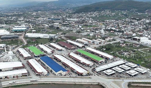 Gölcük Belediyesi Yeni Sanayi Sitesindeki 9 Dükkanı İhale İle Satışa Çıkarıyor