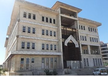 İzmir Büyükşehir Belediyesi öğrencilerin barınma ihtiyacı için kolları sıvadı