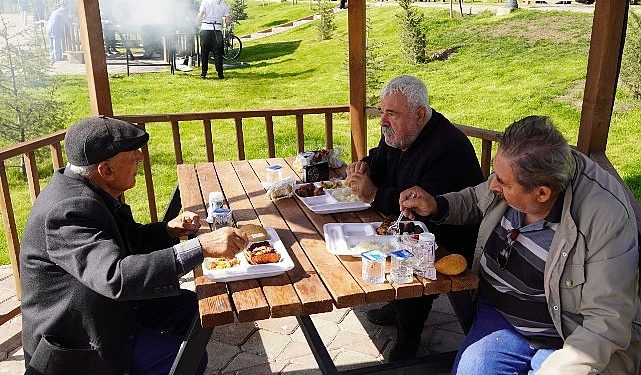 Körselik göleti mesire alanı’nda piknik keyfi